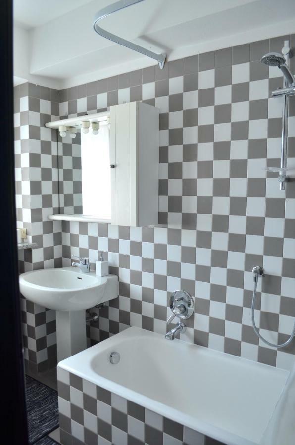 Cozy One Bedroom Apartment In Milano, Brera Exterior photo